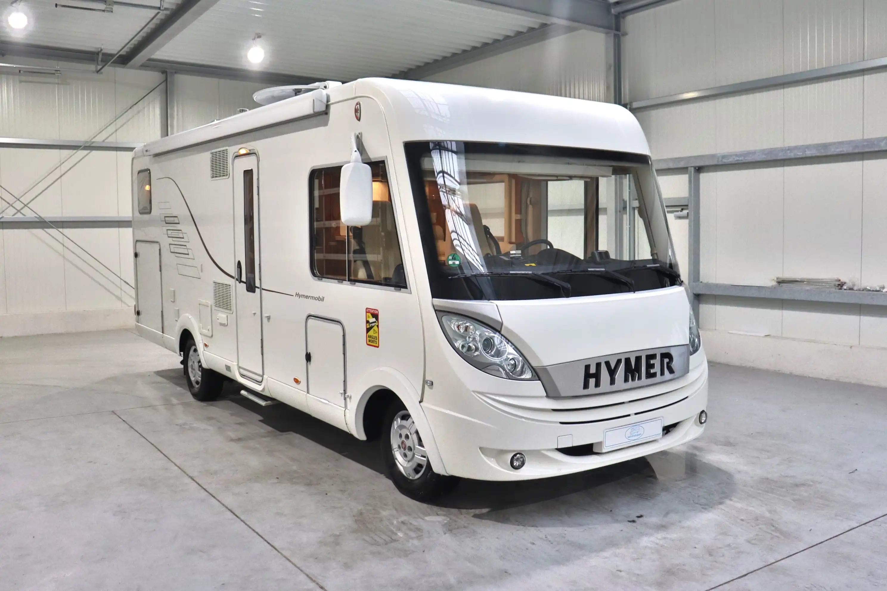 HYMER-ERIBA B 678